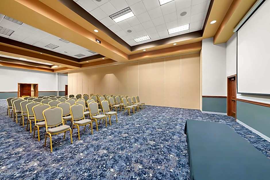 Suburban Studios, Kearney
