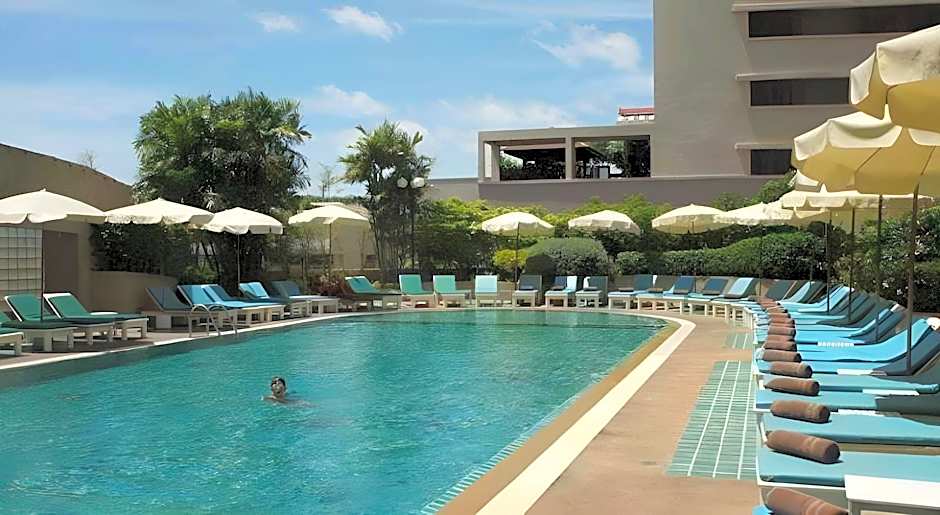Long Beach Cha-Am Hotel