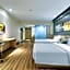 IU Hotel Baoding Yuhua East Road Passenger Center