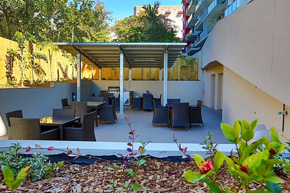 Gladstone Central Plaza