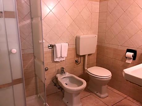 Economy Double or Twin Room