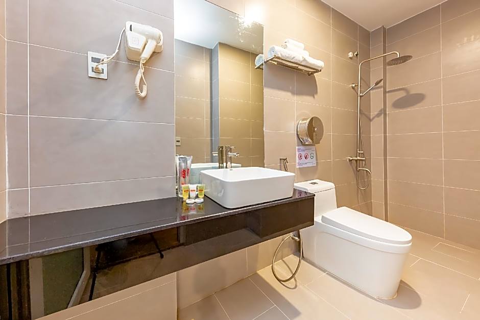 QA Hotel