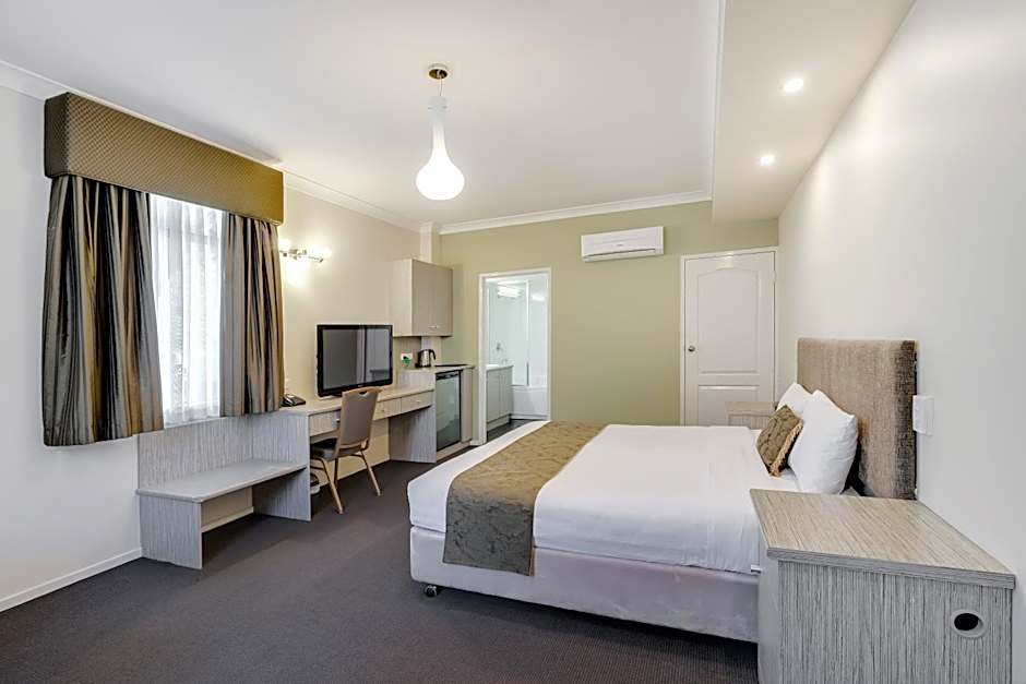 Prince of Wales Motor Inn