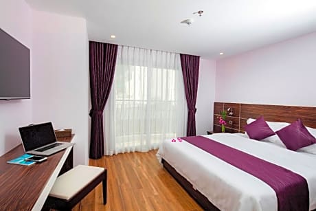 Premier Deluxe Double Room with Balcony and City View