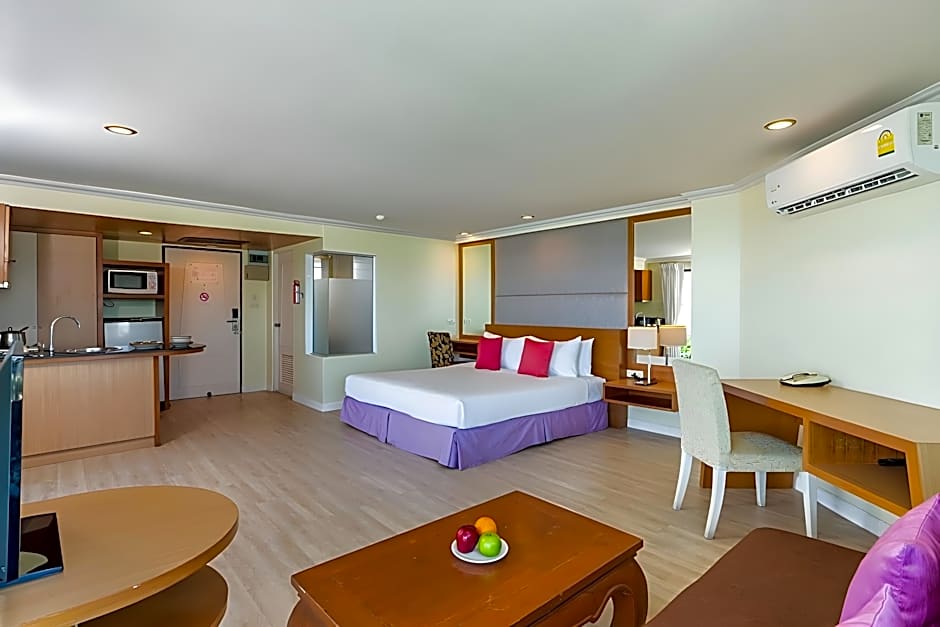 BELLA VILLA METRO HOTEL