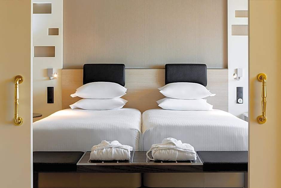 Madrid Marriott Auditorium Hotel & Conference Center