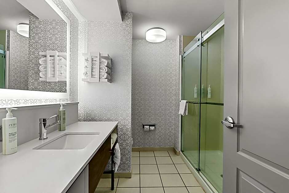 Hampton Inn & Suites Peru