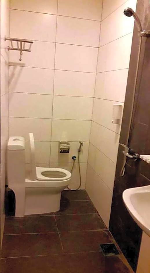 MY FAMILY HOTEL