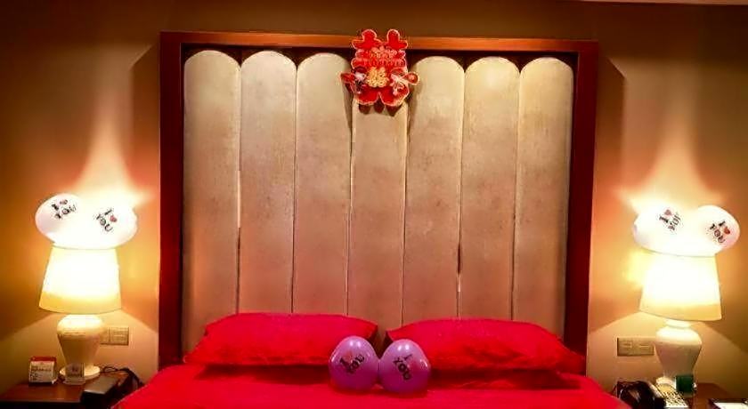 Yihe Grand Hotel