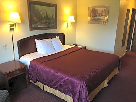 Americas Best Value Inn Stockton E at Hwy 99