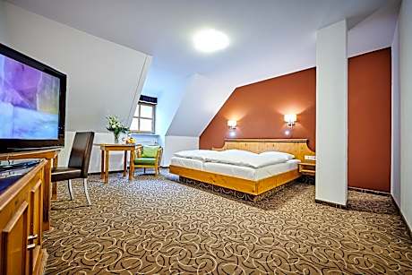 Classic Double Room