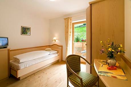 Triple Room with Balcony