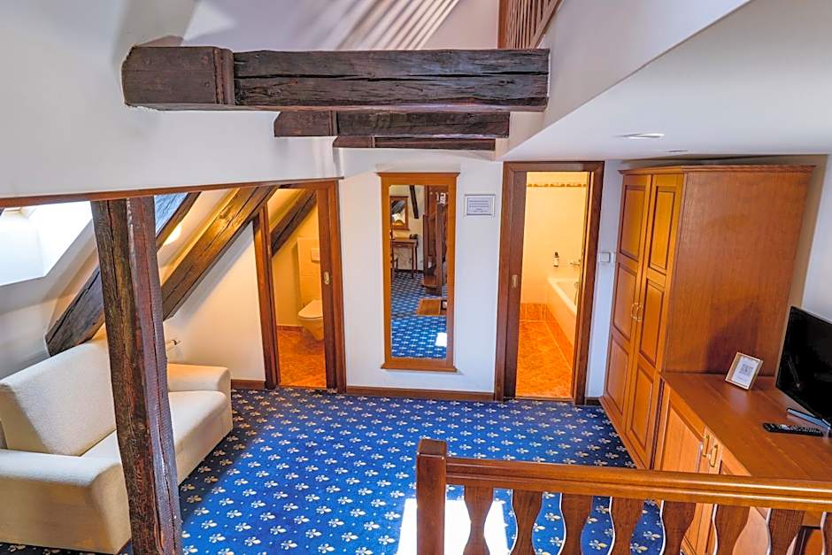 LH Hotel Gold