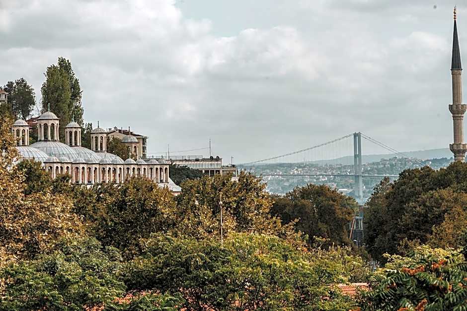 Selvese Suites, Serviced Living in Galata