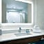 Holiday Inn Express Hotel & Suites Salem By IHG