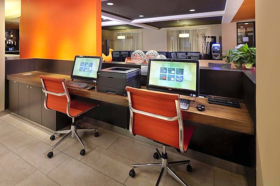 Courtyard by Marriott Detroit Brighton