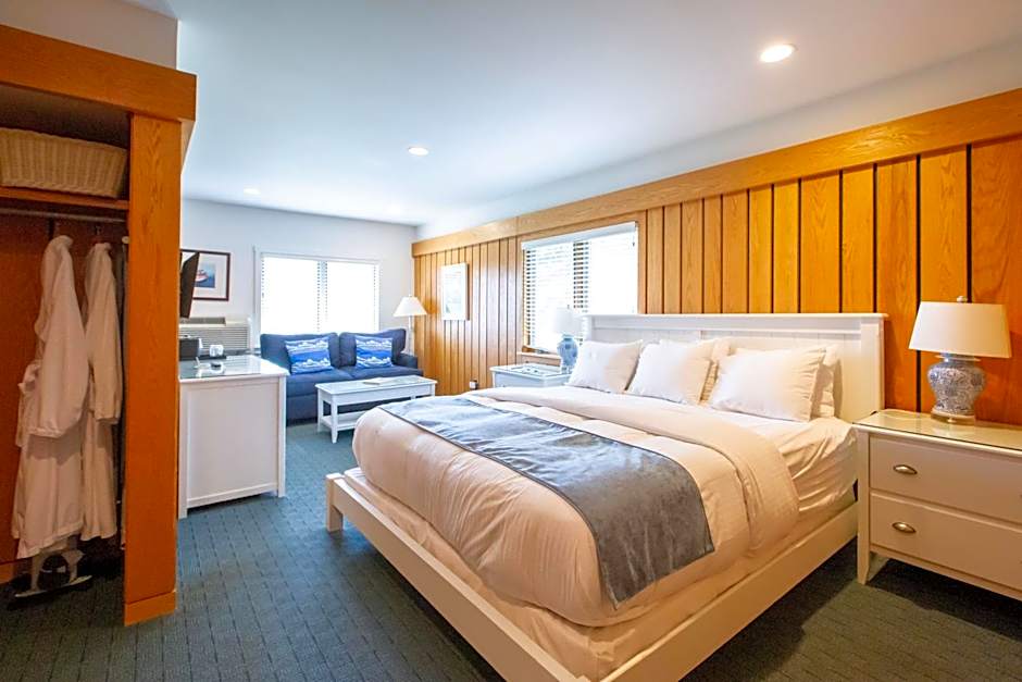 The Leland Lodge