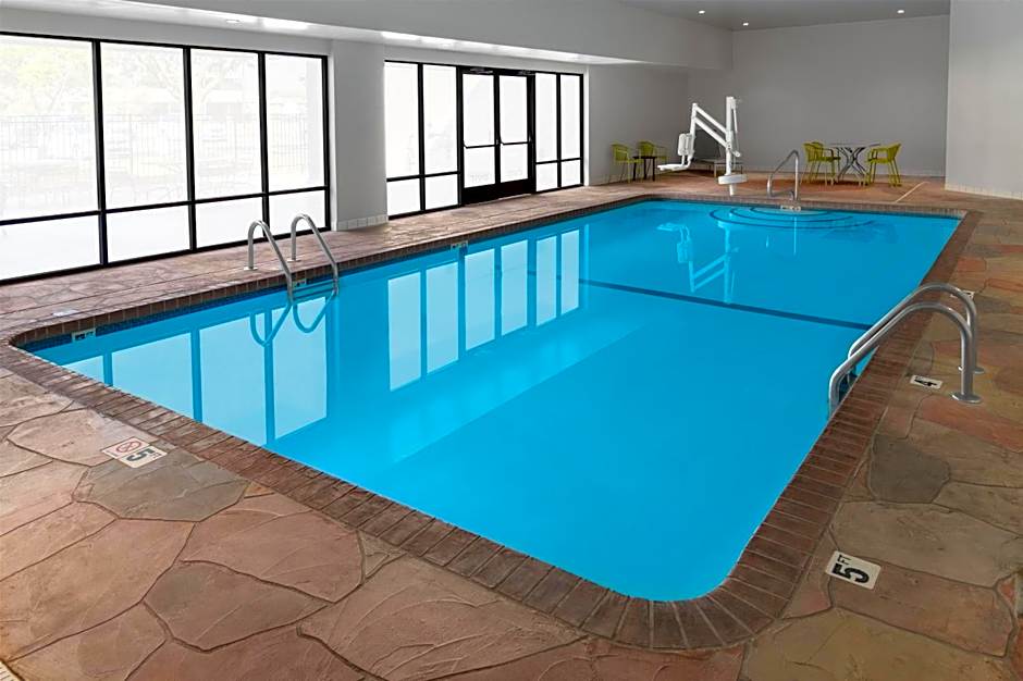 Hampton Inn By Hilton Kansas City/Shawnee Mission