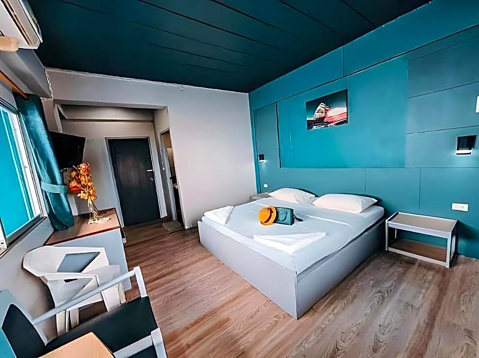 Win Hotel