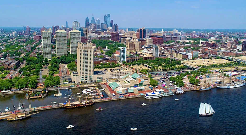 Hilton Philadelphia at Penns Landing