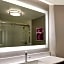 La Quinta Inn & Suites by Wyndham Atlanta Perimeter Medical Center