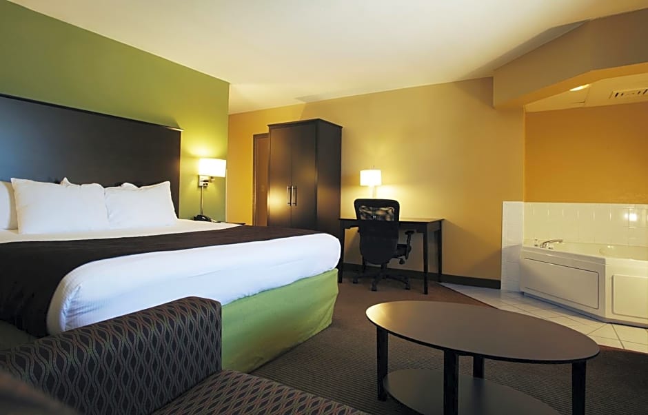 AmericInn by Wyndham Okoboji