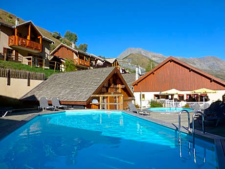 Chez Philippe - Appartements et Chalets - Panoramic Village vue Glaciers