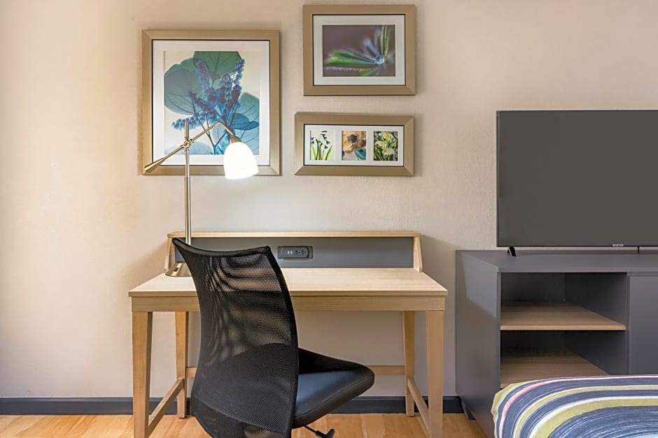 Country Inn & Suites By Radisson North Little Rock