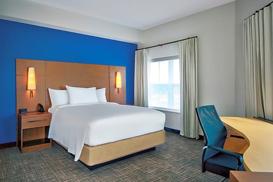 Residence Inn by Marriott Orlando at Flamingo Crossings Town Center