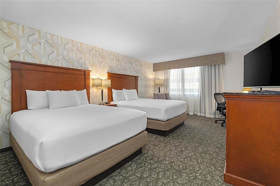 Drury Plaza Hotel St. Louis Creve Coeur