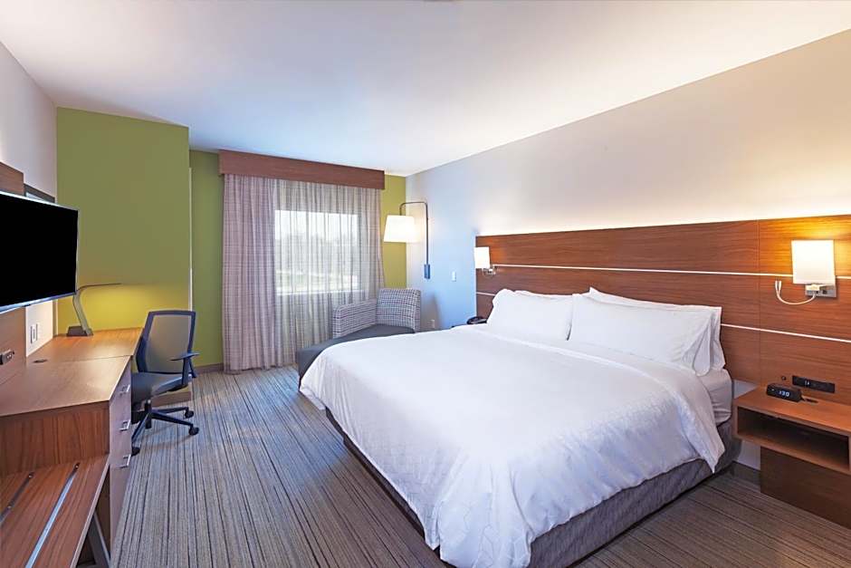 Holiday Inn Express & Suites - Lenexa - Overland Park Area By IHG