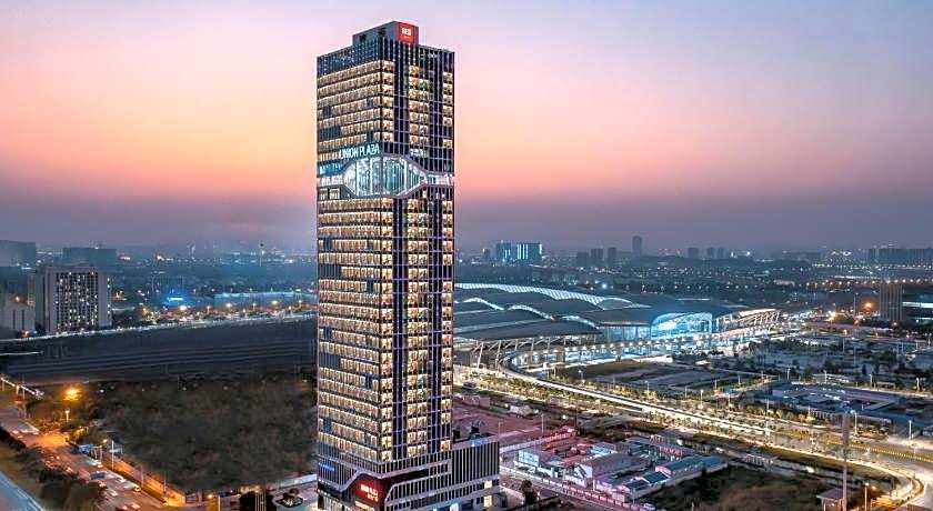 Radisson RED Guangzhou South Railway Station