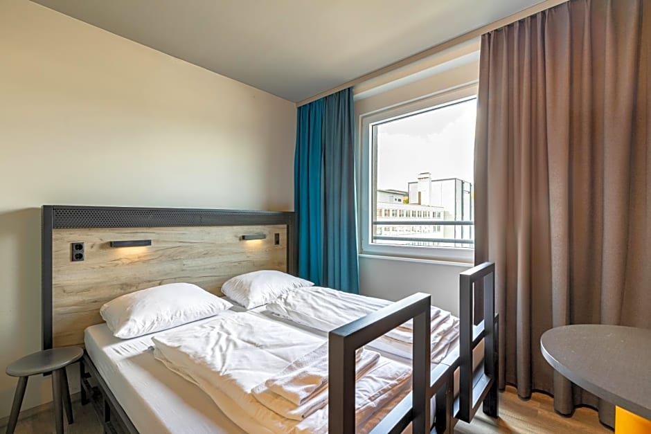 a&o Frankfurt Ostend