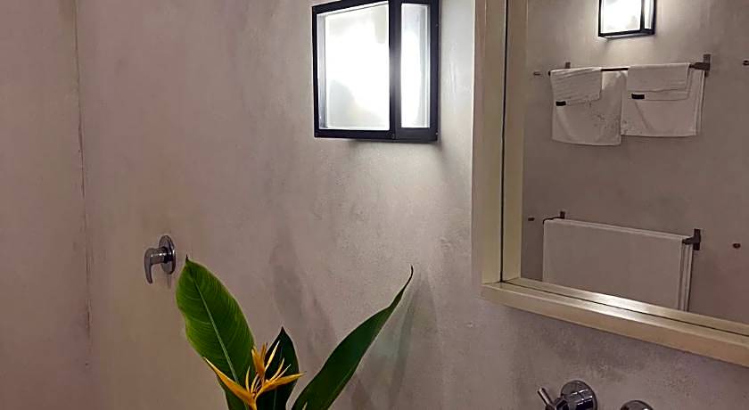 Arabella on Boossa Private Hotel