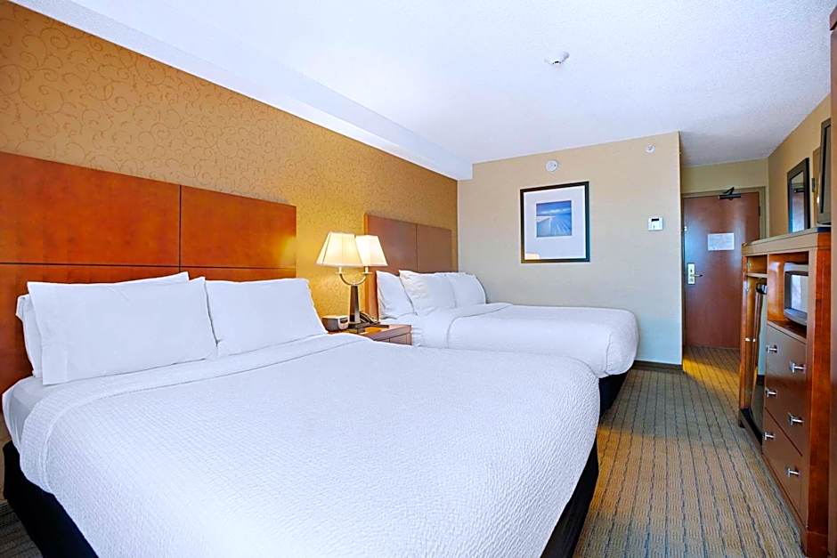 Sandman Hotel & Suites London Downtown