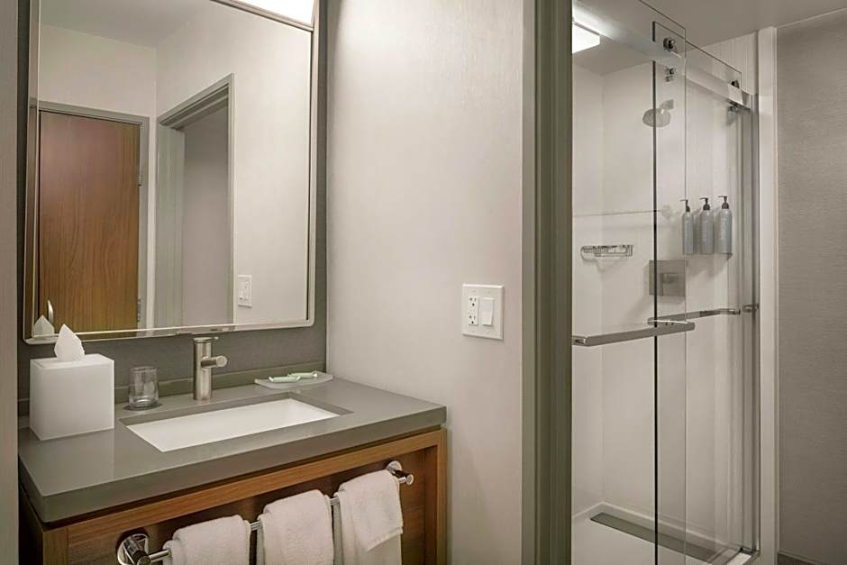 Courtyard by Marriott Farmington
