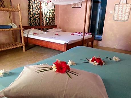 Triple Room with Bathroom