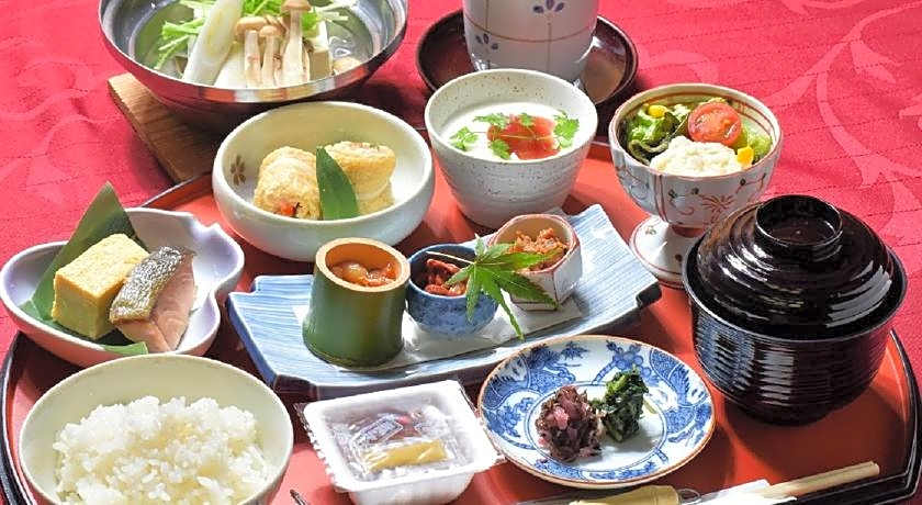 Okubiwako Makino Grand Park Hotel