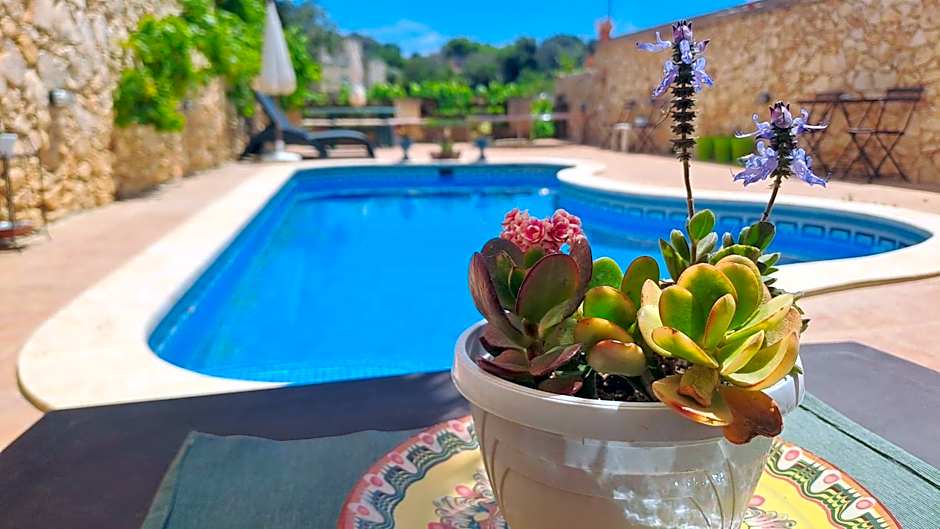 Gozo Inn Love