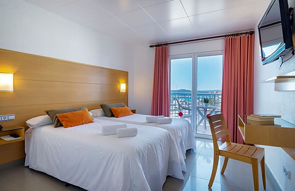 Hotel & Diving Les Illes