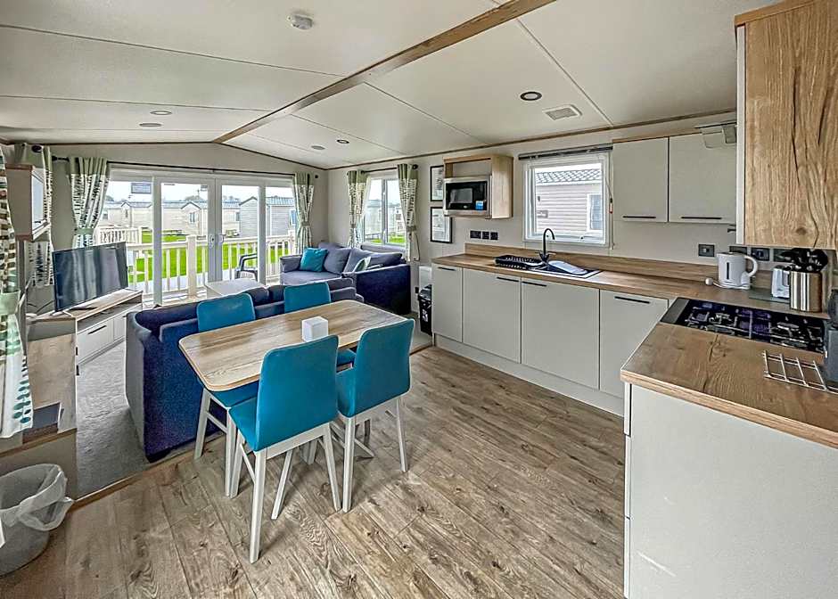 Unity Skirlington Coast Yorkshire