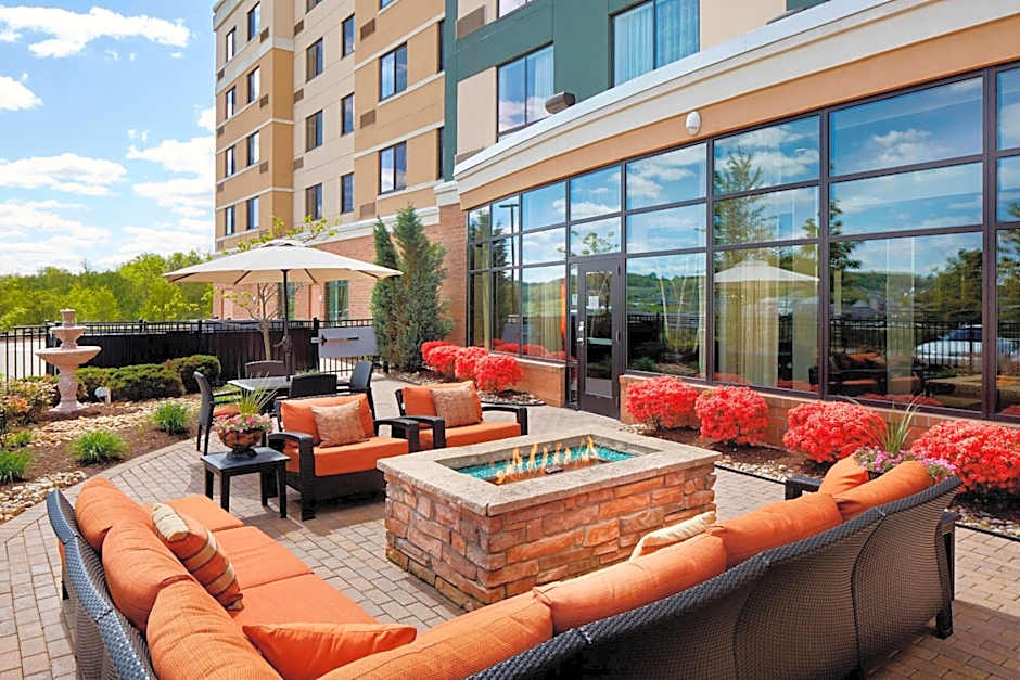 Courtyard by Marriott Pittsburgh Washington/Meadow Lands