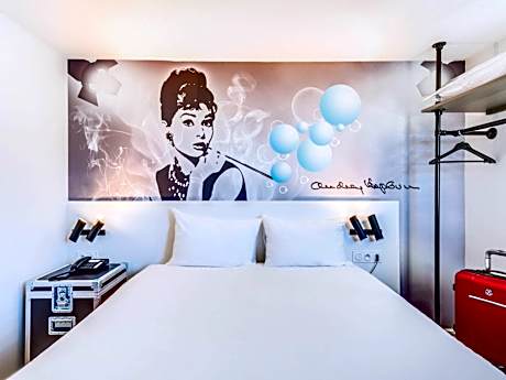 Standard Room with 1 Double Bed