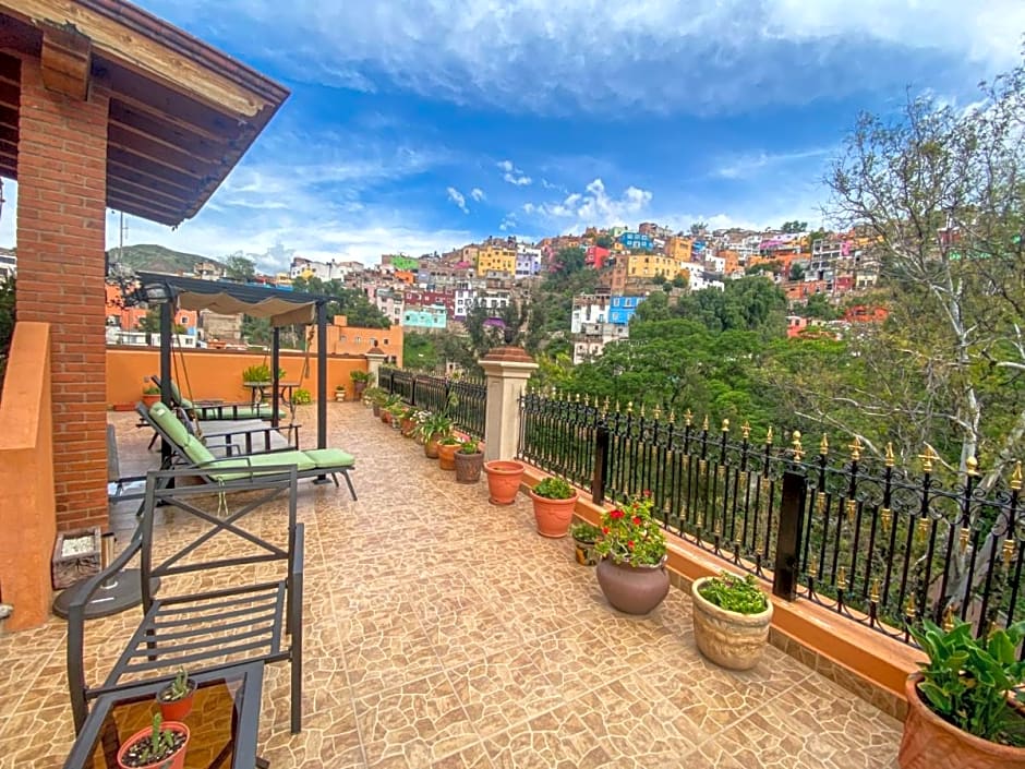Hotel Mansion del Cantador