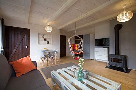 Apartment with Lake View