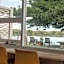 Black Swan Waterfront Motel