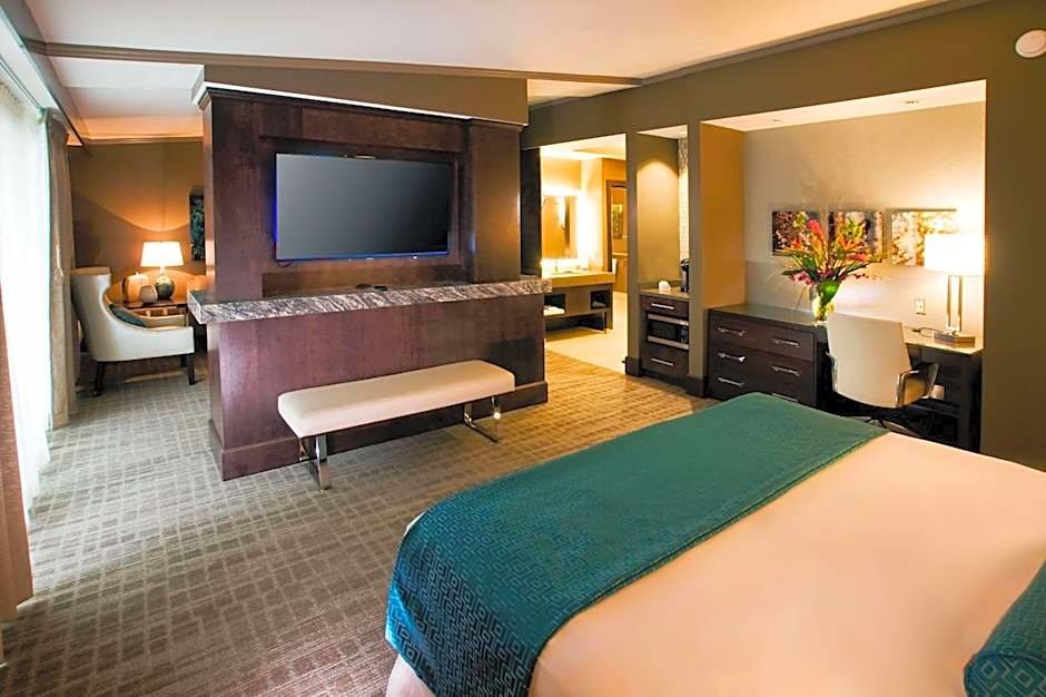 Oasis Hotel & Conv. Center, Ascend Hotel Collection