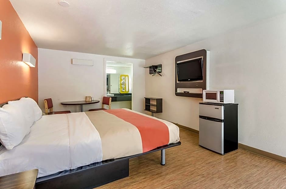 Rodeway Inn