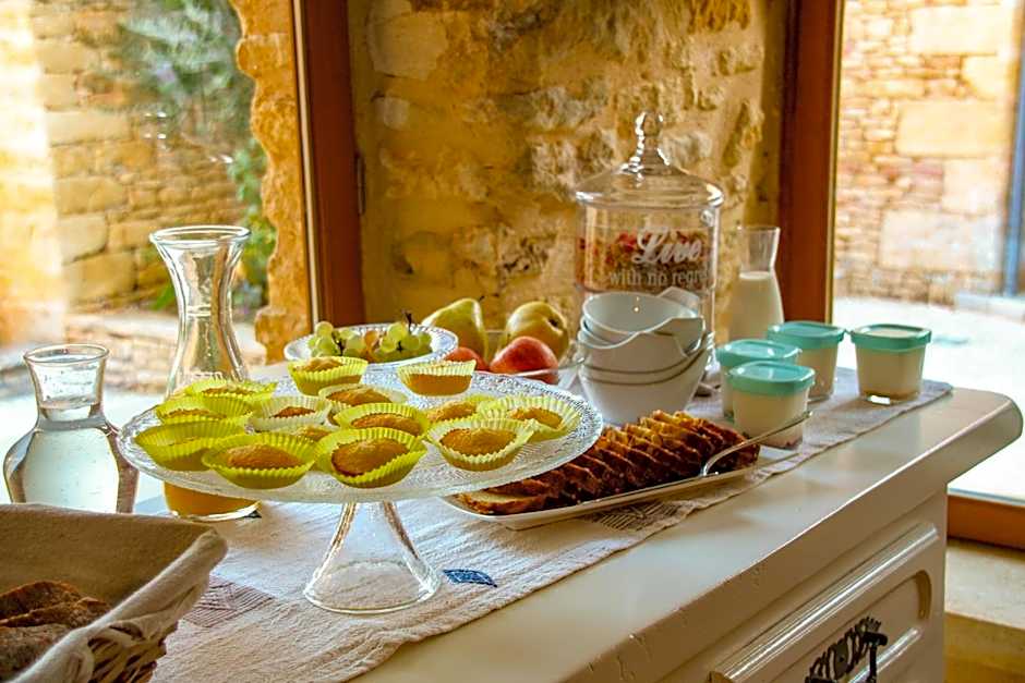 Aux Bories de Marquay, chambres d'hôtes B&B avec piscine et SPA près de Sarlat