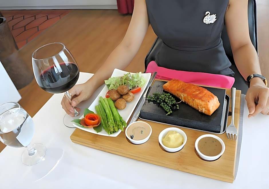 Kampong Thom Royal Hotel